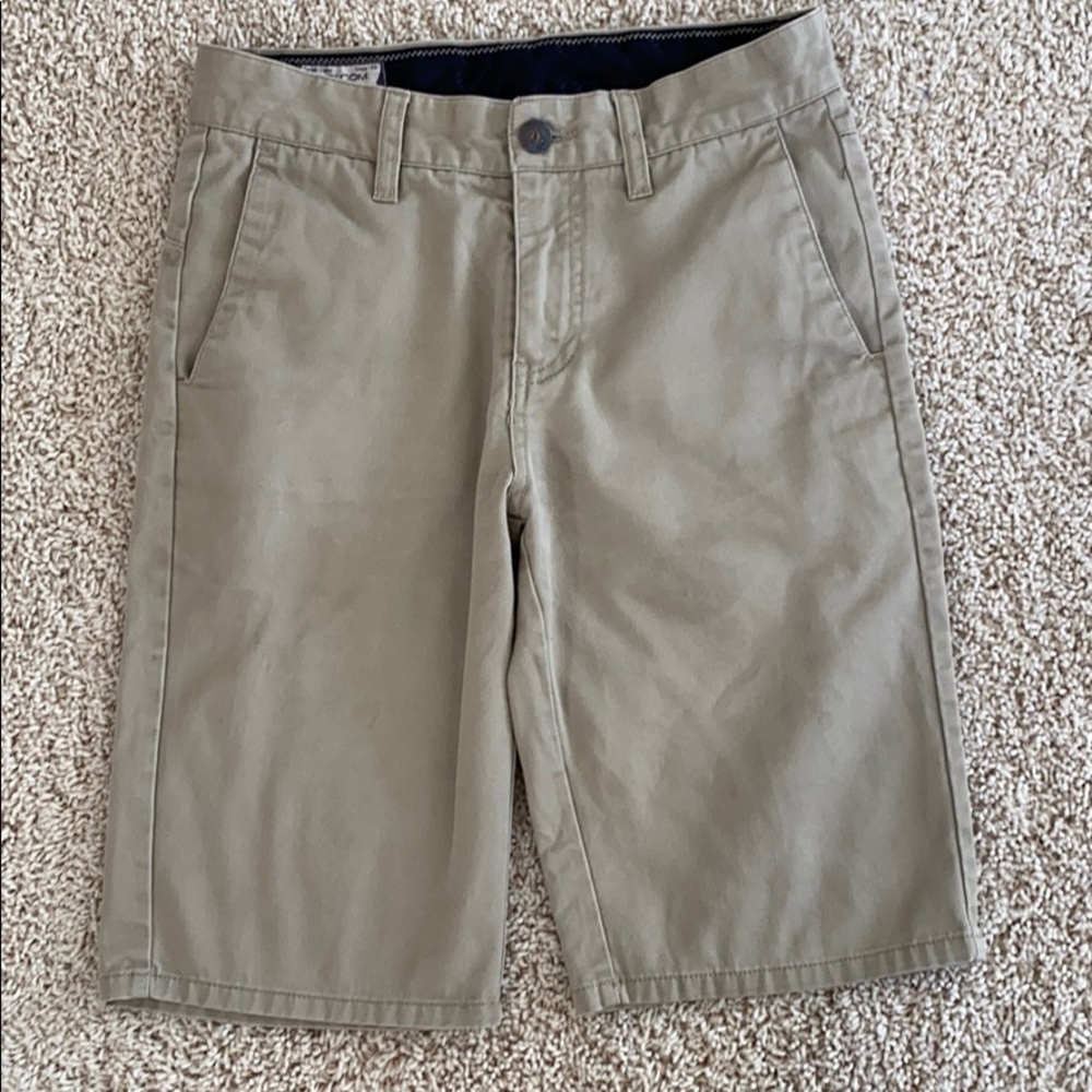 Volcom shorts